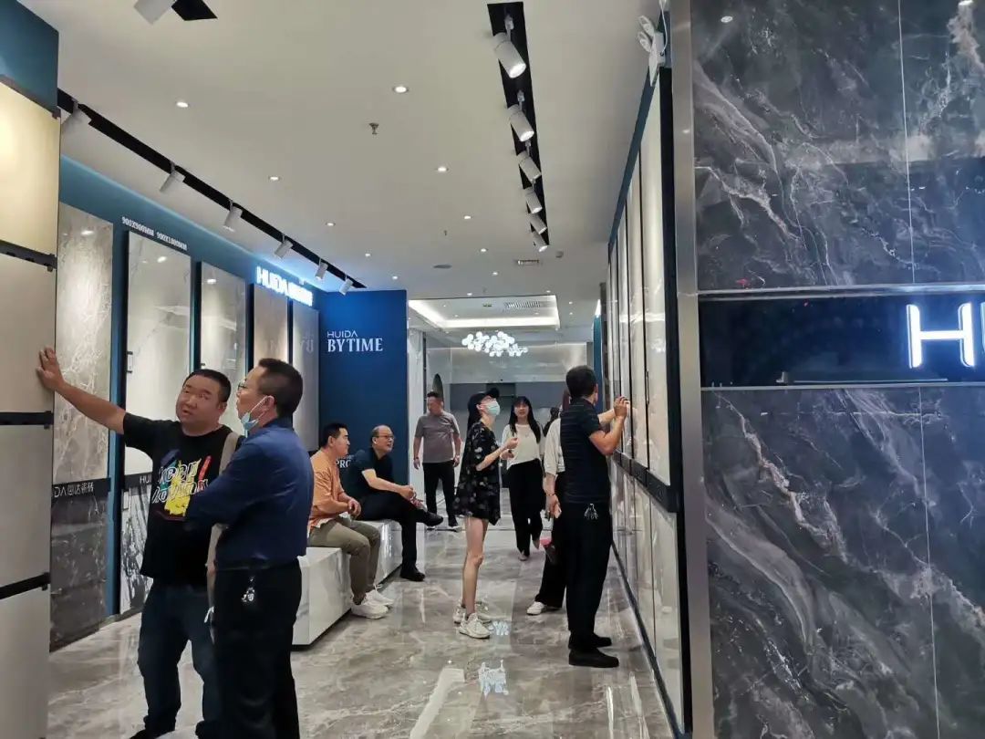 2020展厅巡礼丨郑州惠达瓷砖全新升级，解锁不一样的空间美(图5)