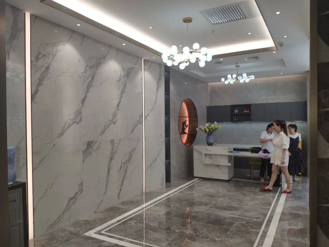 2020展厅巡礼丨郑州惠达瓷砖全新升级，解锁不一样的空间美(图11)